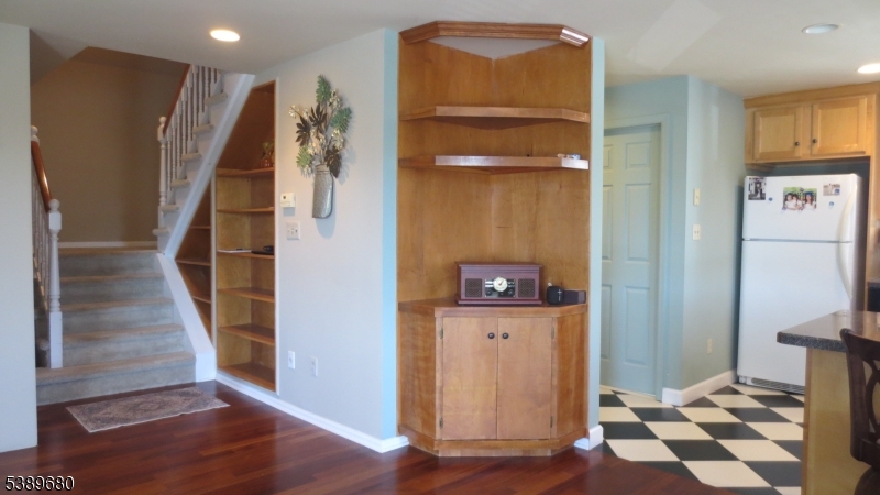 Business District - Residential Lease