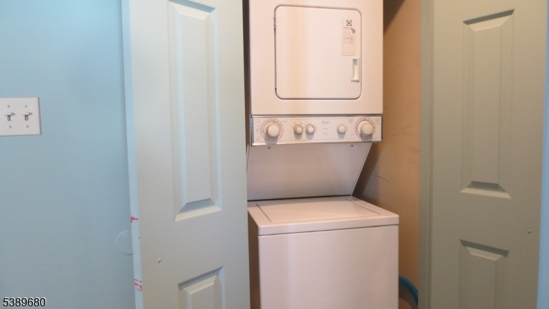 Business District - Residential Lease