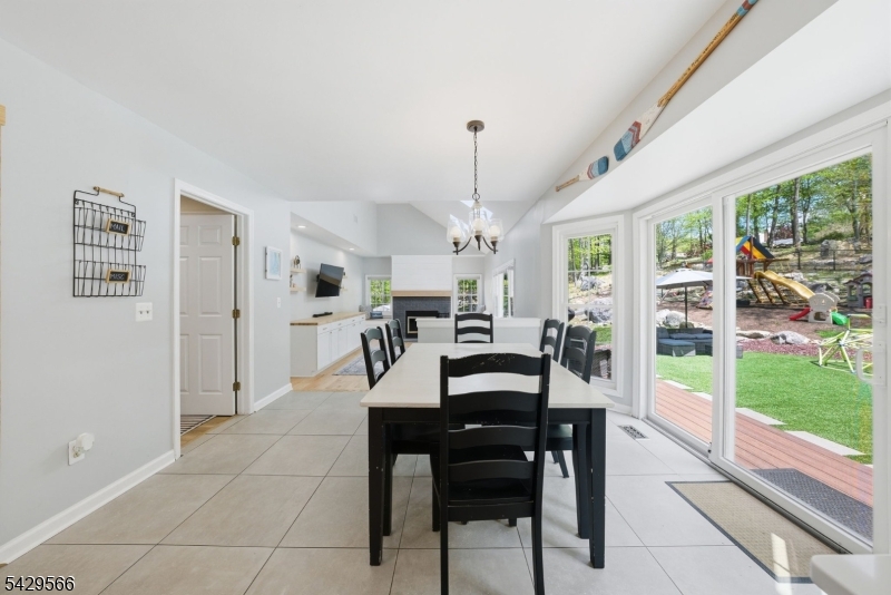 Jefferson Twp., New Jersey, 07849, United States, 4 Bedrooms Bedrooms, ,3 BathroomsBathrooms,Residential,Active,2052135