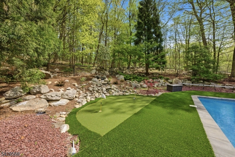 Jefferson Twp., New Jersey, 07849, United States, 4 Bedrooms Bedrooms, ,3 BathroomsBathrooms,Residential,Active,2052135