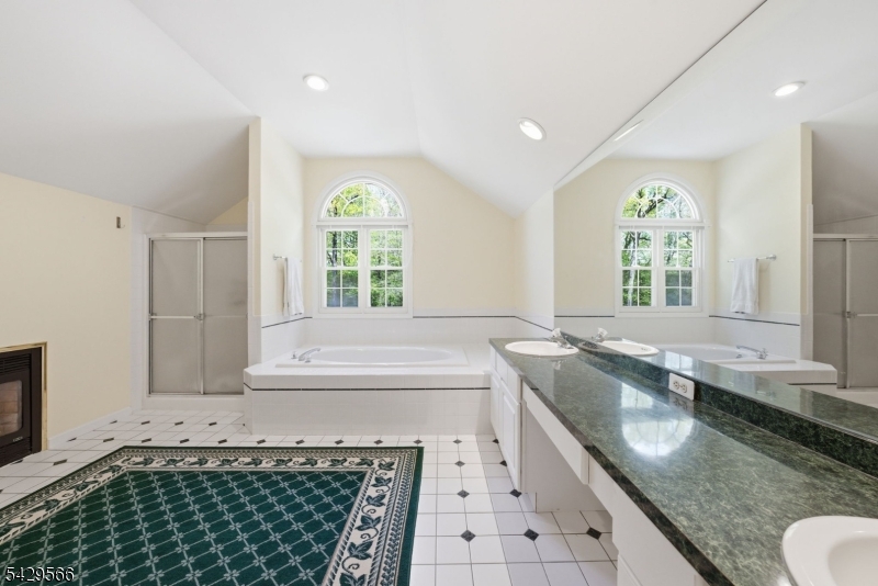 Jefferson Twp., New Jersey, 07849, United States, 4 Bedrooms Bedrooms, ,3 BathroomsBathrooms,Residential,Active,2052135