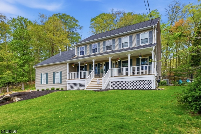 Jefferson Twp., New Jersey, 07849, United States, 4 Bedrooms Bedrooms, ,3 BathroomsBathrooms,Residential,Active,2052135
