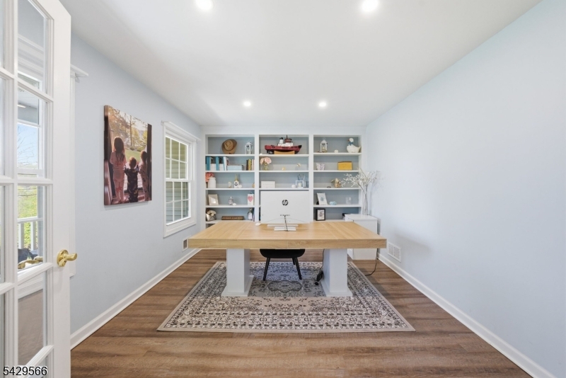 Jefferson Twp., New Jersey, 07849, United States, 4 Bedrooms Bedrooms, ,3 BathroomsBathrooms,Residential,Active,2052135