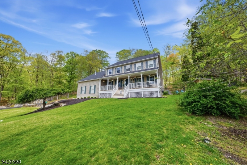 Jefferson Twp., New Jersey, 07849, United States, 4 Bedrooms Bedrooms, ,3 BathroomsBathrooms,Residential,Active,2052135