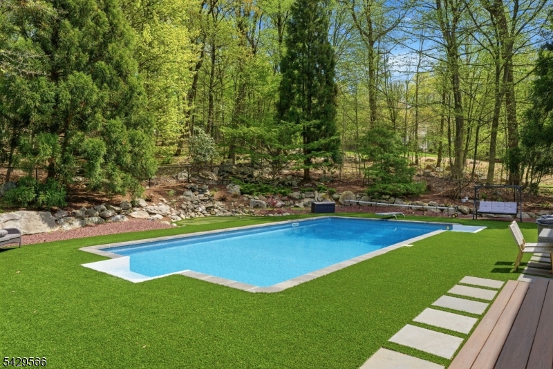 Jefferson Twp., New Jersey, 07849, United States, 4 Bedrooms Bedrooms, ,3 BathroomsBathrooms,Residential,Active,2052135