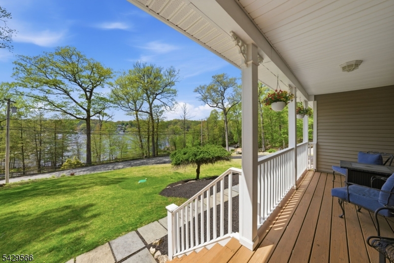 Jefferson Twp., New Jersey, 07849, United States, 4 Bedrooms Bedrooms, ,3 BathroomsBathrooms,Residential,Active,2052135