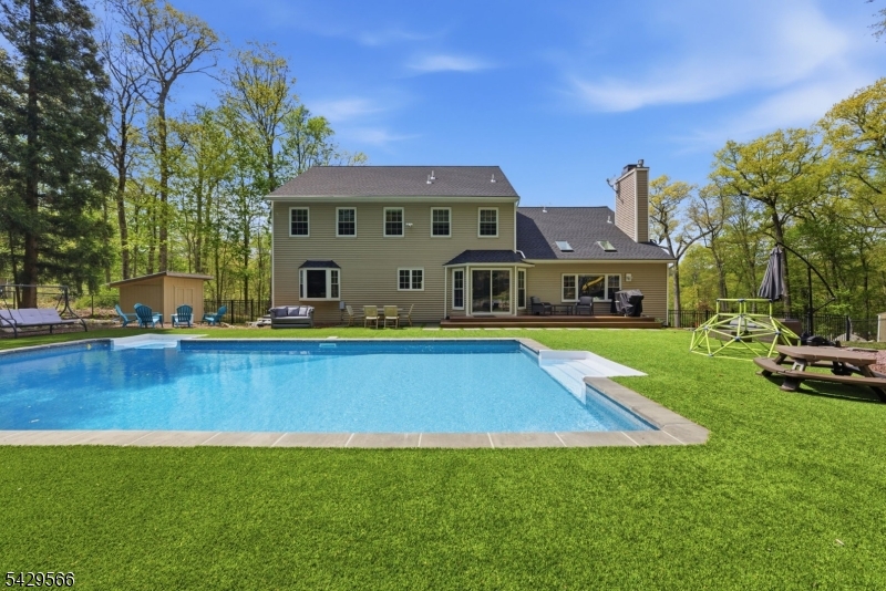 Jefferson Twp., New Jersey, 07849, United States, 4 Bedrooms Bedrooms, ,3 BathroomsBathrooms,Residential,Active,2052135