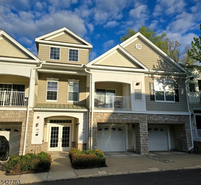 The Grande at Hanover - Residential Lease