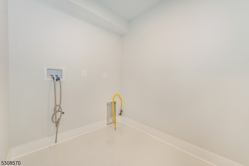 Lake Parsippany - Residential