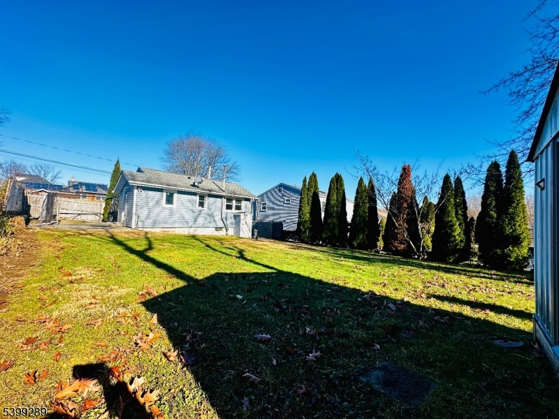 Lk Hiawatha - Residential Lease