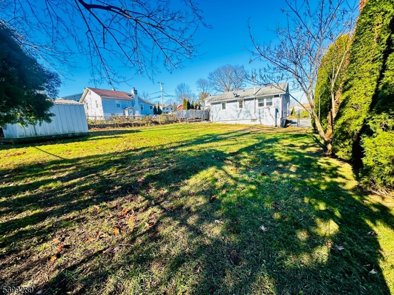 Lk Hiawatha - Residential Lease