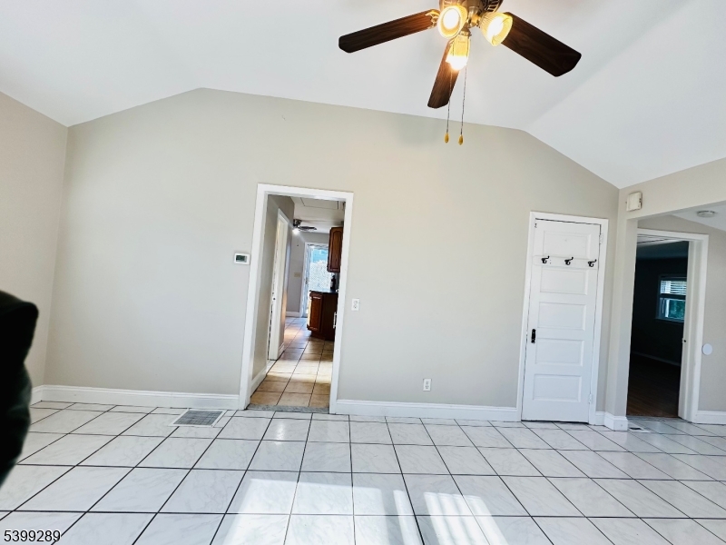 Lk Hiawatha - Residential Lease