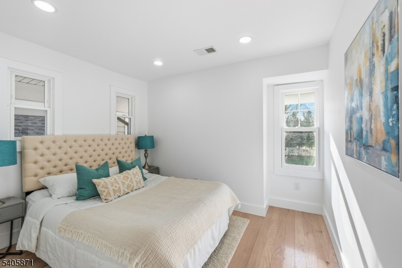 Elmora - Residential