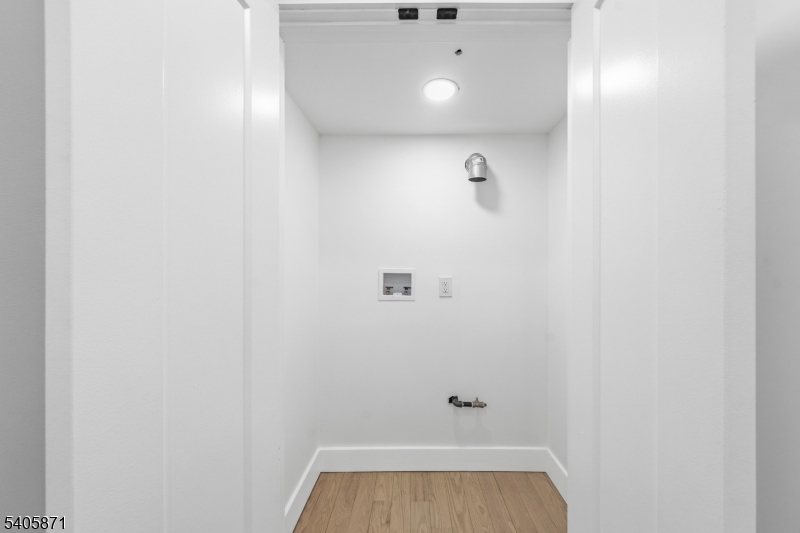 Elmora - Residential