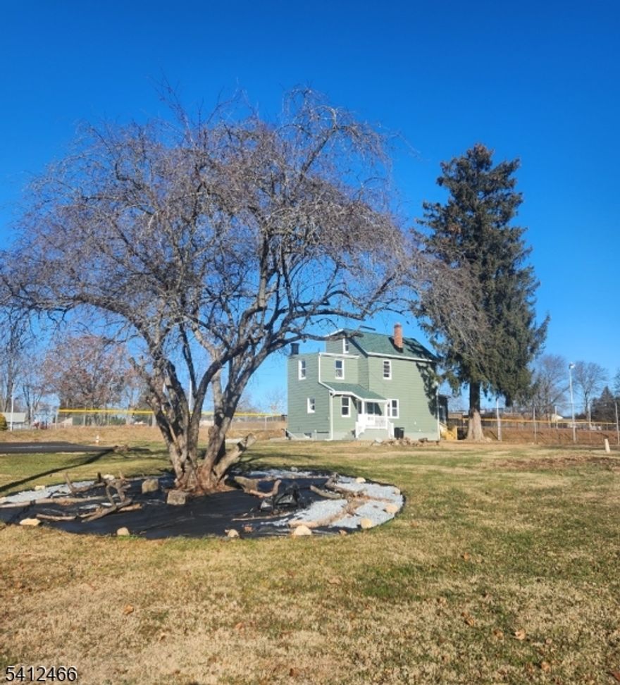 LOCATION! LOCATION! LOCATION! Welcome to this Amazing, Quiet, Cozy Neighbourhood! This Stunning Single Family Home features Completely Renovated 2nd, 3rd and 4th floor living space offering 3 bedroom, 1 bathroom, and an elegantly finished Loft. The first floor features a Mordern Kitchen with Brand New Cabinets, Marble Counter Tops with a Gorgeous Back Splash. Featuring Lots of Natural Light, All New LVP flooring, Updated electrical and plumbing for Worry Free living, Fabulous Grounds, Brand New Stainlees Steel Appliances and a Hook up within the unit for added laundry convenience. Completely Remodeled Bathroom with a Stylish Vanity. The Cute Home Boost of a 5 Car Black Top Shared Parking Lot of which includes up to 2 Vehicle in this lease. Pets are welcome with addditonal $50/mo at owners discretion.Take Advantage of this rare opportunity to rent this SPACIOUS, BEAUTIFULLY UPDATED HOME with MODERN FINISHES and PEACE of MIND built in! Make your appointment today! Security Deposit and First Month Rent due at Lease Signing!