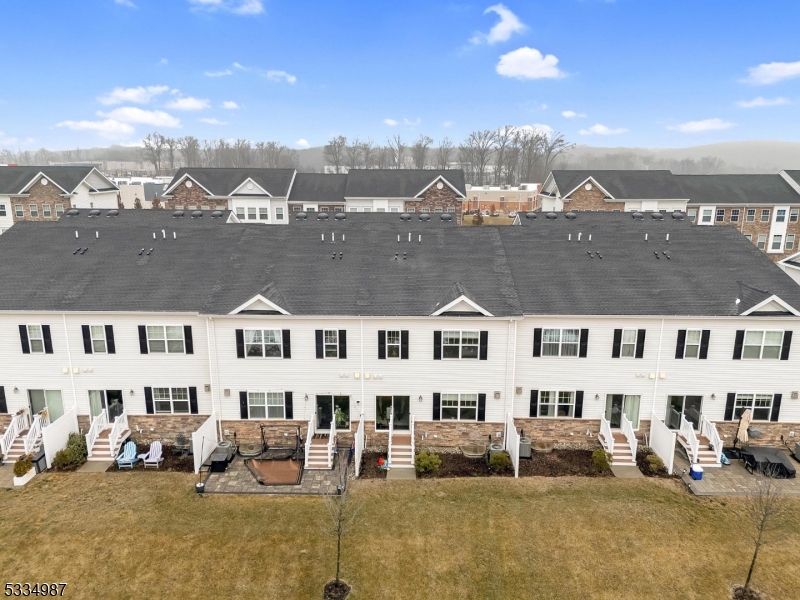 The Collection / Morristown - Residential Lease