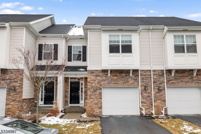 The Collection / Morristown - Residential Lease