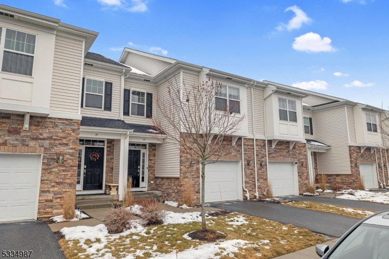 The Collection / Morristown - Residential Lease