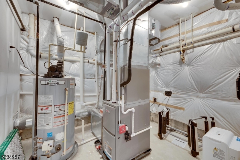 The Collection / Morristown - Residential Lease