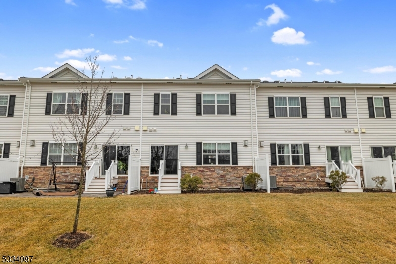 The Collection / Morristown - Residential Lease