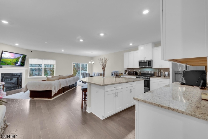 The Collection / Morristown - Residential Lease