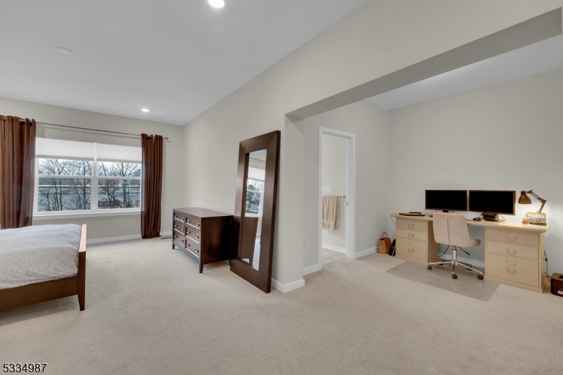 The Collection / Morristown - Residential Lease