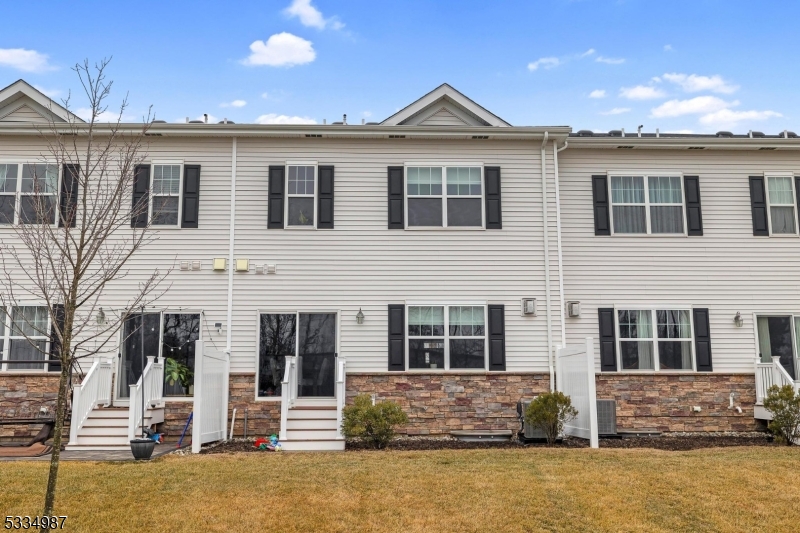 The Collection / Morristown - Residential Lease