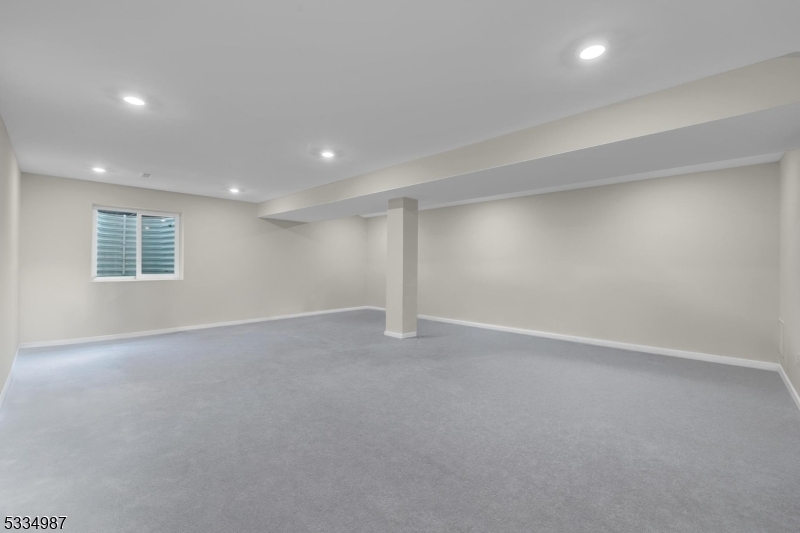 The Collection / Morristown - Residential Lease