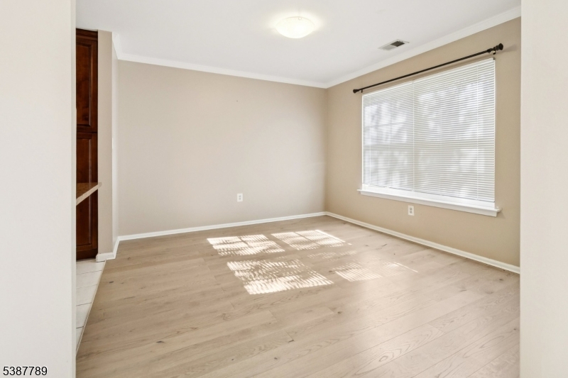 MONTGOMERY WOODS - Residential Lease