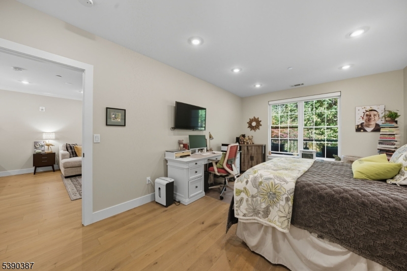 Fox Crest - Residential