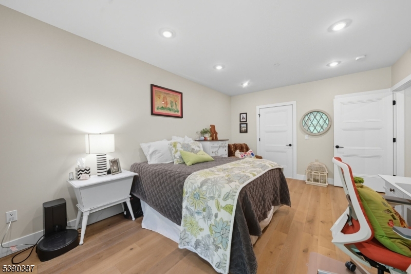 Fox Crest - Residential