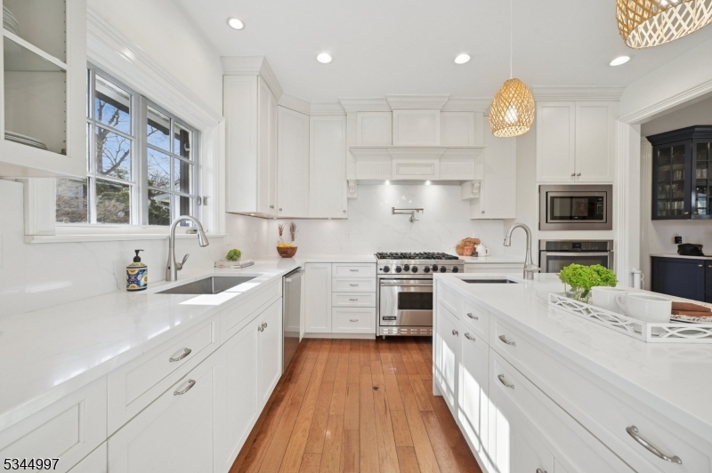 Memorial Field - Residential