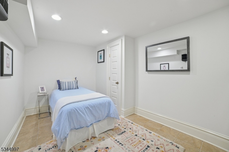 Memorial Field - Residential