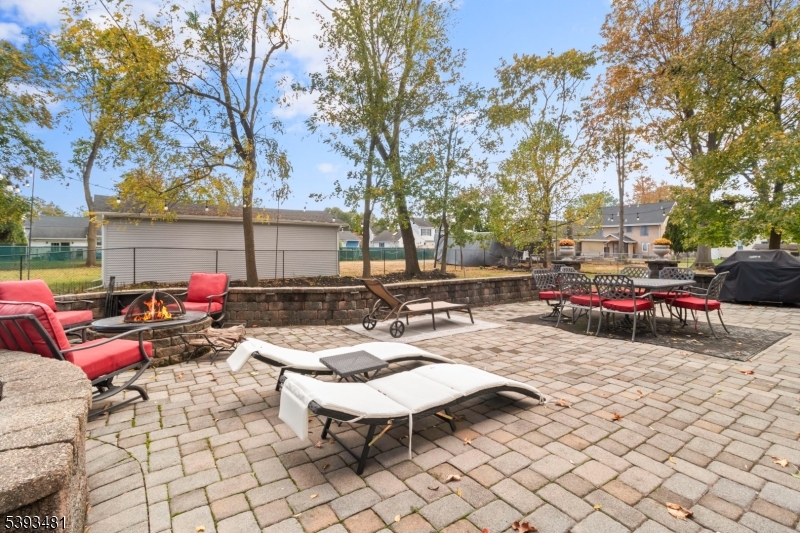 South Plainfield Boro, New Jersey 07080, United States, 5 Bedrooms Bedrooms, ,5 BathroomsBathrooms,Residential,Active,233152