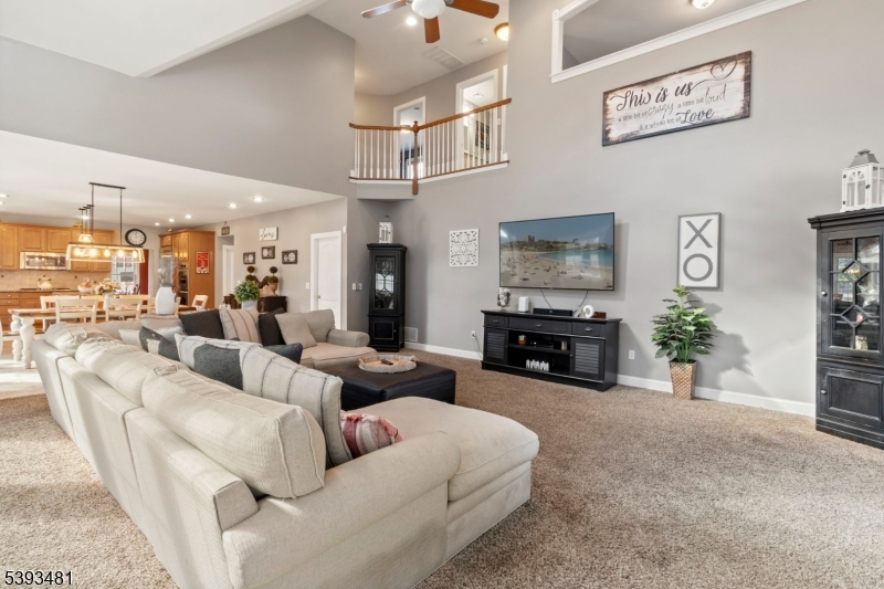 South Plainfield Boro, New Jersey 07080, United States, 5 Bedrooms Bedrooms, ,5 BathroomsBathrooms,Residential,Active,233152