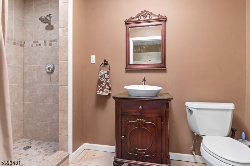 South Plainfield Boro, New Jersey 07080, United States, 5 Bedrooms Bedrooms, ,5 BathroomsBathrooms,Residential,Active,233152