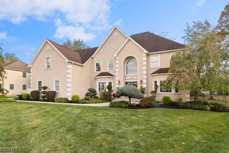 South Plainfield Boro, New Jersey 07080, United States, 5 Bedrooms Bedrooms, ,5 BathroomsBathrooms,Residential,Active,233152