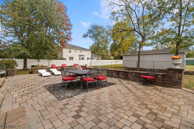 South Plainfield Boro, New Jersey 07080, United States, 5 Bedrooms Bedrooms, ,5 BathroomsBathrooms,Residential,Active,233152