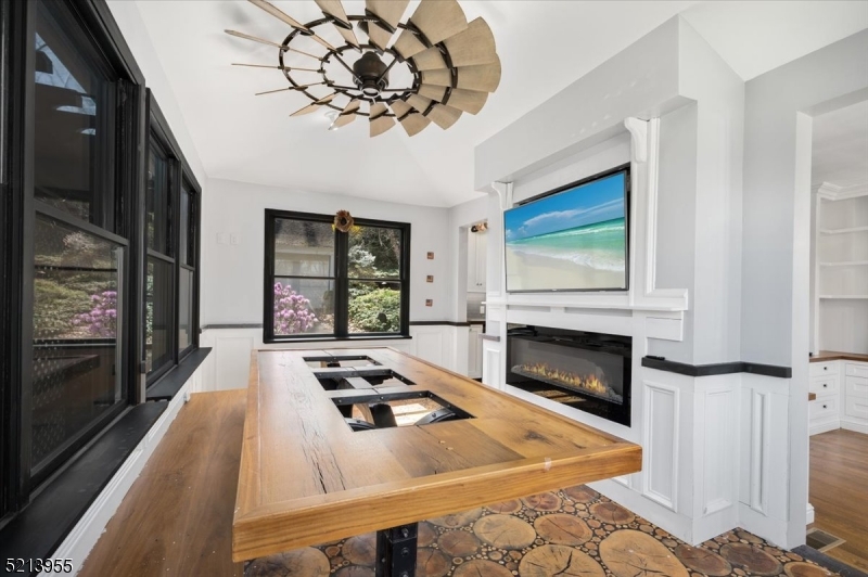 Burnham Park - Residential