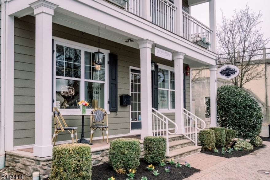 ABSOLUTELY GORGEOUS BOUTIQUE STYLE RETAIL SPACE.  APPROXIMATELY 500 SQUARE FEET.  THE SPACE CONSISTS OF A LARGE OPEN "SHOWROOM", A PRIVATE OFFICE AND A HANDICAP LAVATORY.  COMES WITH A PARKING SPACE.  EXTREMELY HIGH VISIBILTY LOCATION IN A BEAUTIFUL NEWER BUILDING WITH HIGH CEILINGS AND TONS OF NATURAL LIGHT.  AVAILABLE JUNE 1ST.