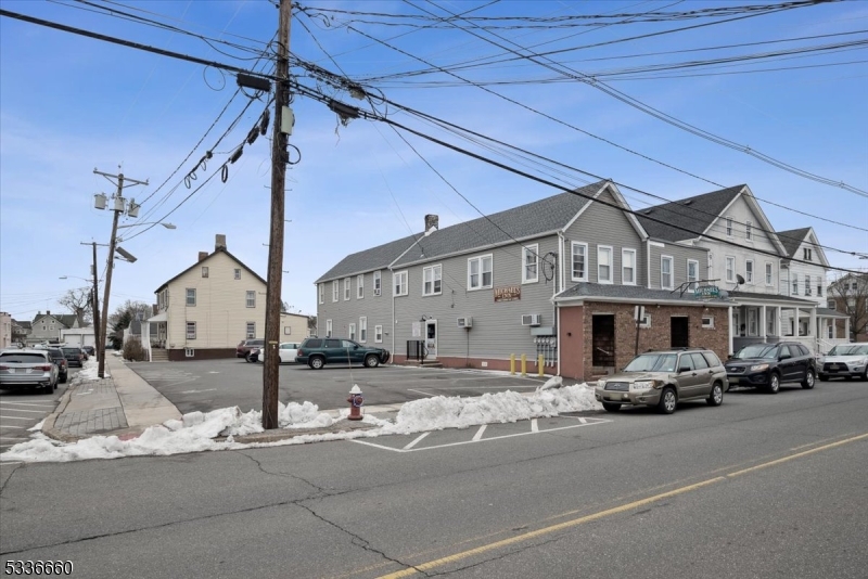 Raritan Boro, New Jersey 08869, United States, ,Commercial,Active,77309