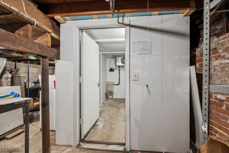 Raritan Boro, New Jersey 08869, United States, ,Commercial,Active,77309