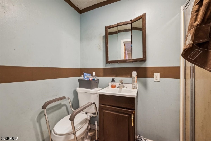 Raritan Boro, New Jersey 08869, United States, ,Commercial,Active,77309