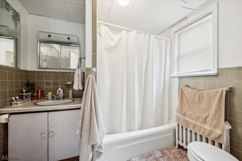 Raritan Boro, New Jersey 08869, United States, ,Commercial,Active,77309