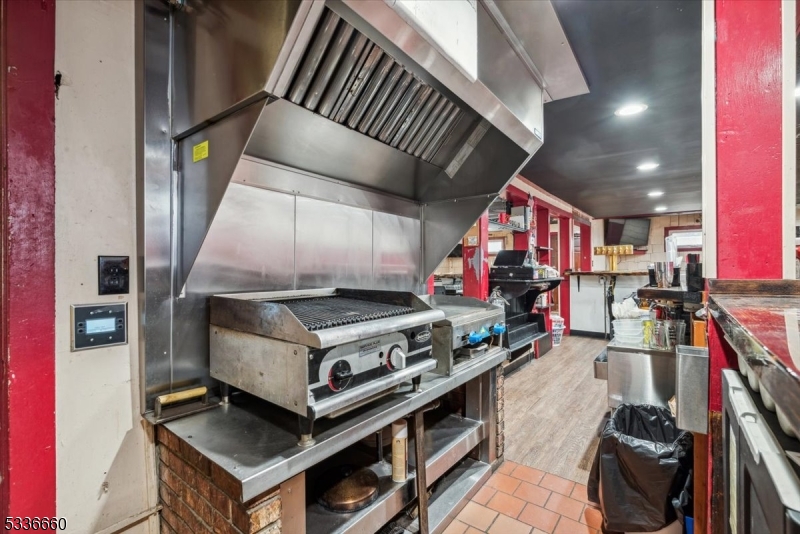 Raritan Boro, New Jersey 08869, United States, ,Commercial,Active,77309