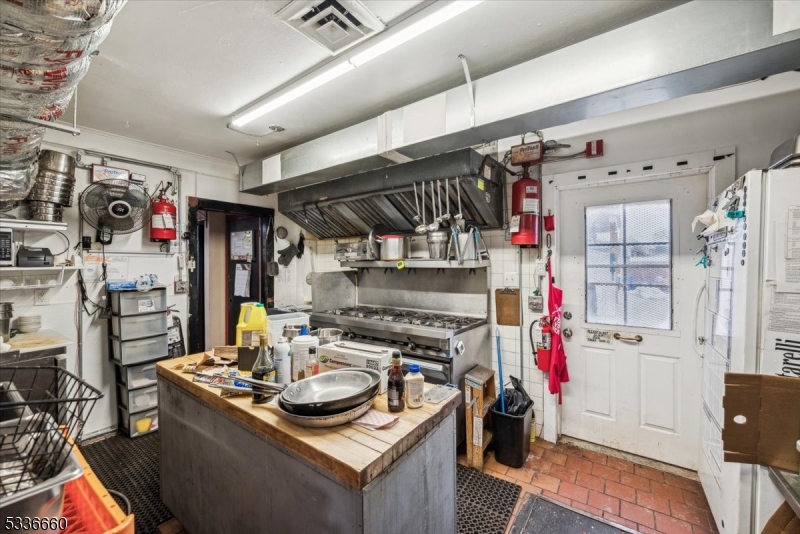 Raritan Boro, New Jersey 08869, United States, ,Commercial,Active,77309