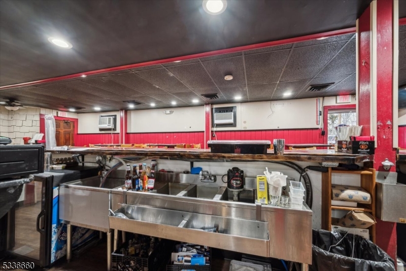 Raritan Boro, New Jersey 08869, United States, ,Commercial,Active,77309