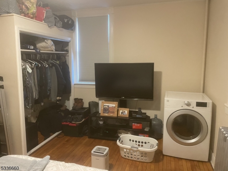 Raritan Boro, New Jersey 08869, United States, ,Commercial,Active,77309