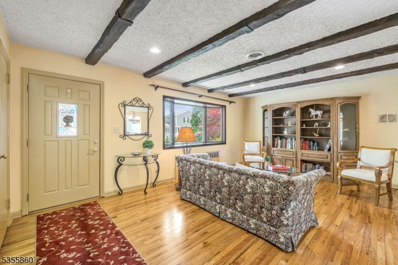 7 Chestnut Pl