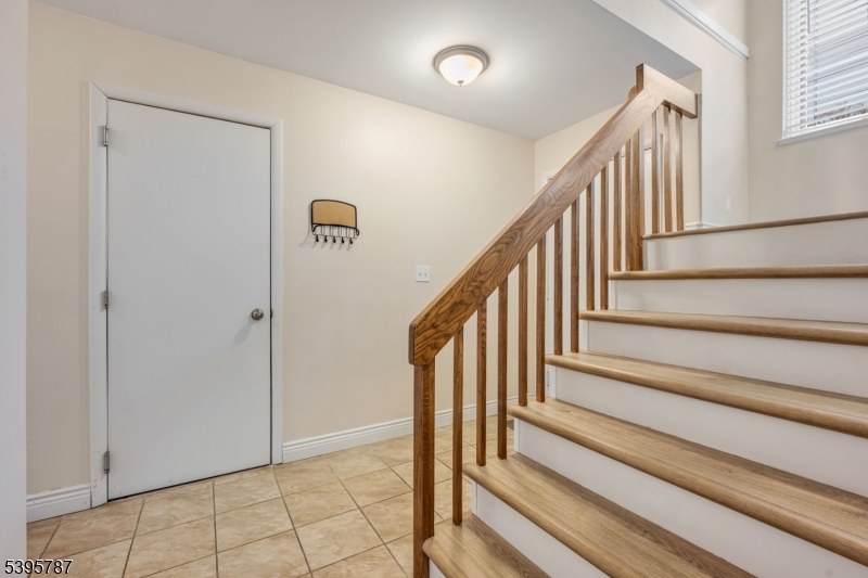 Lindsley Heights - Residential